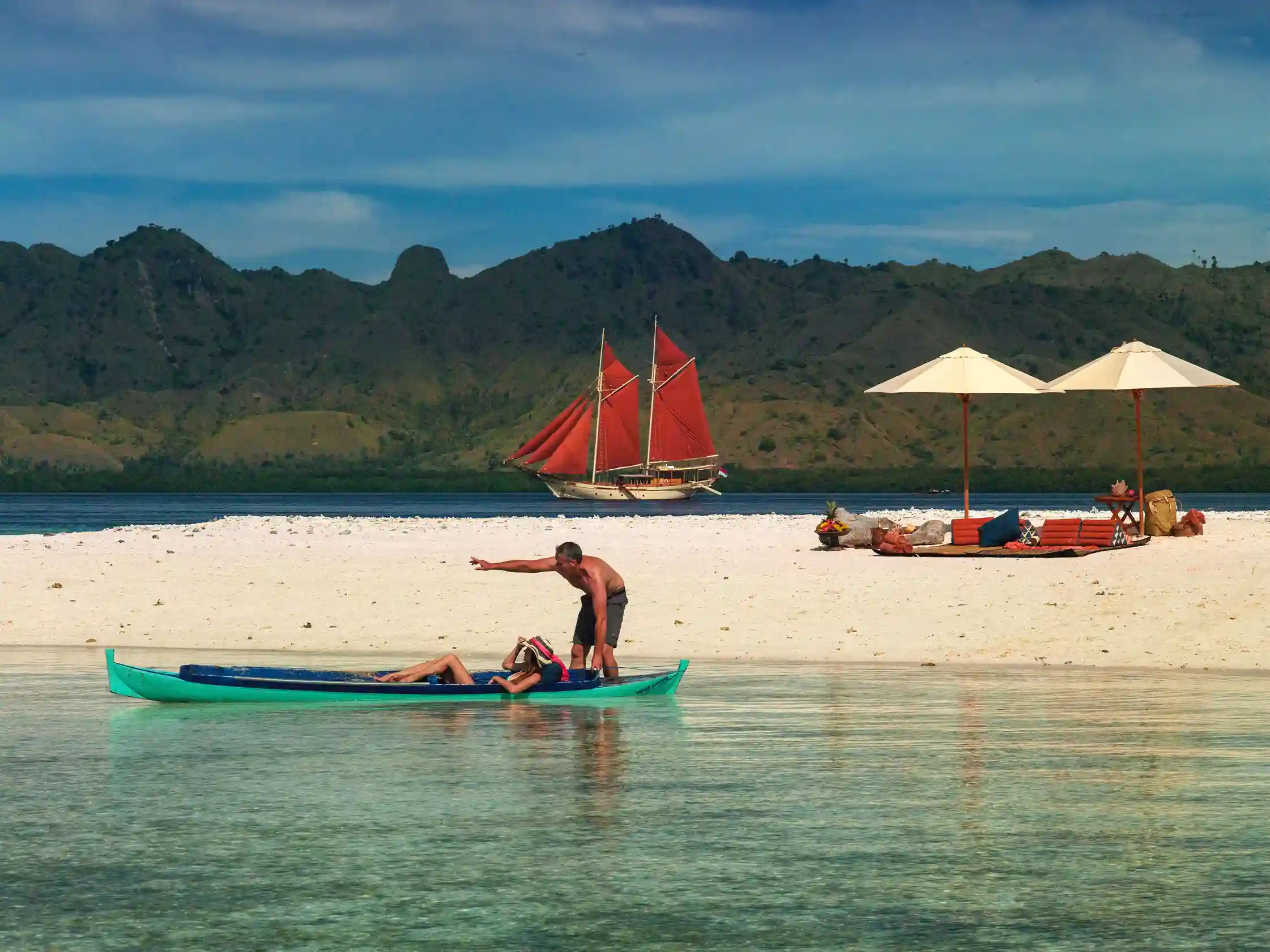 Si Datu Bua Phinisi Sailing | Raja Ampat Tour | Komodo Tour | Bali Komodo Trips